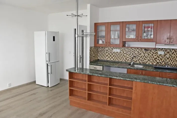 Pronájem bytu 1+kk, Brno - Líšeň, Elplova, 33 m2