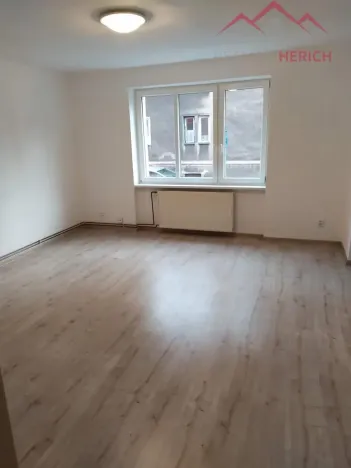 Prodej bytu 3+1, Chomutov, Kadaňská, 74 m2