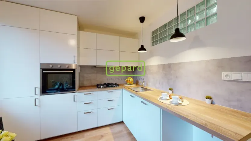 Pronájem bytu 1+1, Brno - Bystrc, Laštůvkova, 31 m2