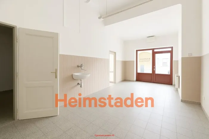 Pronájem kanceláře, Karviná - Nové Město, nám. Budovatelů, 44 m2