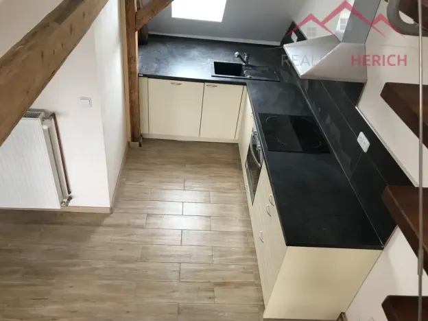 Pronájem bytu 2+kk, Chomutov, Meisnerova, 70 m2