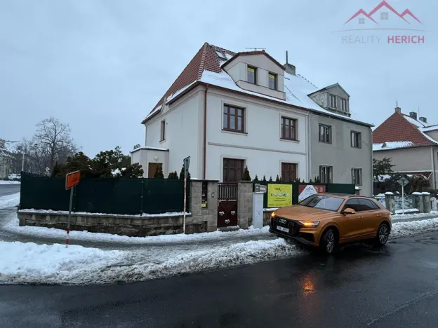 Pronájem bytu 2+kk, Chomutov, Meisnerova, 70 m2