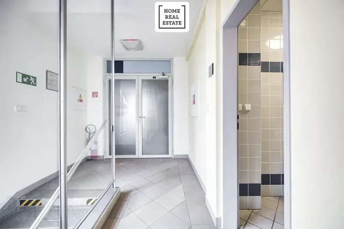 Pronájem kanceláře, Kolín, Rubešova, 256 m2