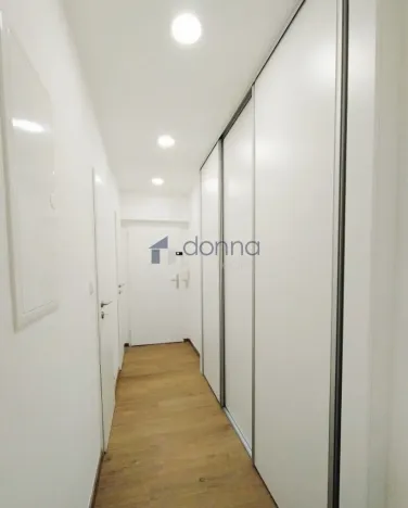 Pronájem bytu 2+kk, Praha, Vrbenského, 40 m2