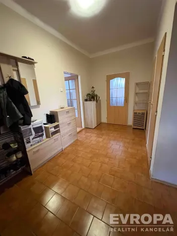 Pronájem bytu 1+1, Kolín - Kolín IV, Školská, 55 m2