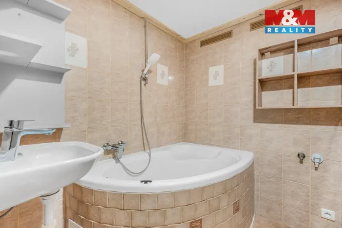 Prodej bytu 2+1, Ústí nad Labem - Střekov, Barrandova, 62 m2