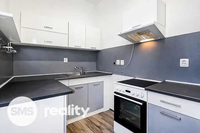 Pronájem bytu 1+kk, Opava - Město, Nákladní, 43 m2