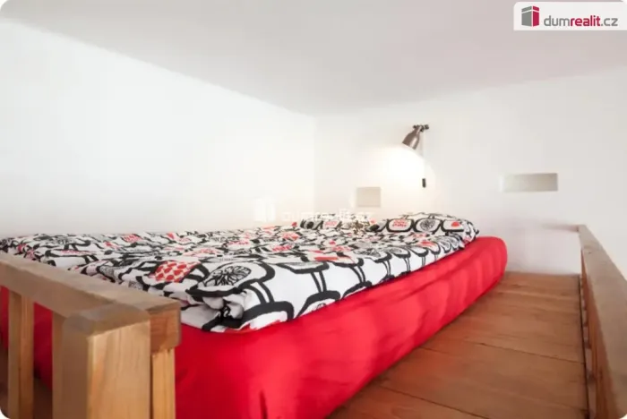 Pronájem bytu 1+kk, Praha - Nové Město, Příčná, 35 m2