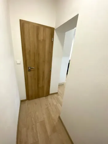 Pronájem bytu 1+kk, Zlín, Štefánikova, 30 m2