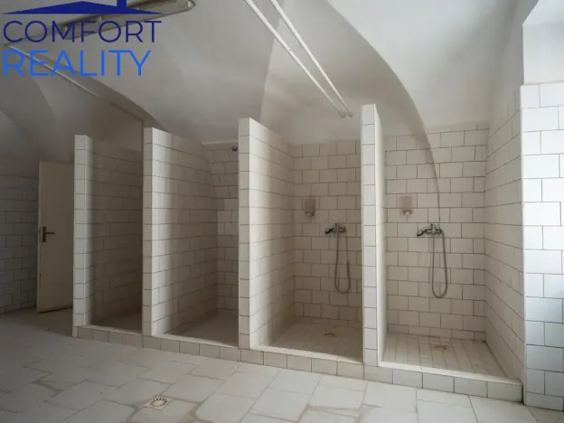 Prodej komerční nemovitosti, Suchdol nad Odrou, Komenského, 1900 m2