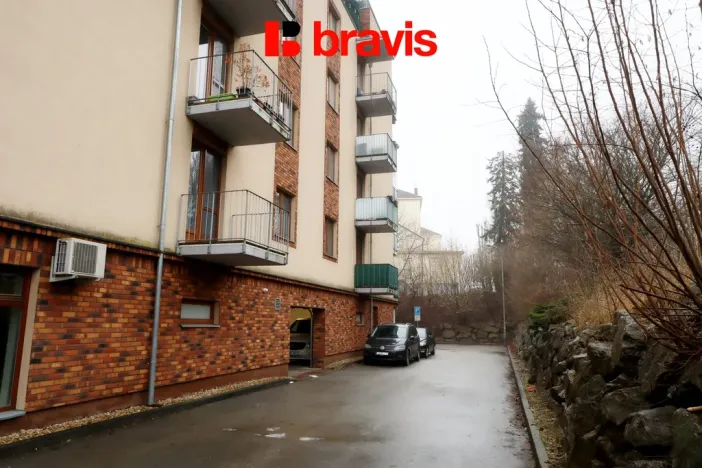 Pronájem garáže, Brno - Starý Lískovec, U Leskavy, 15 m2