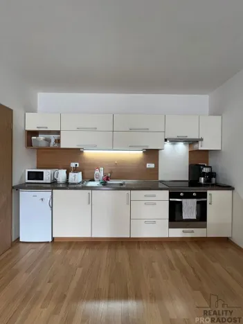 Pronájem bytu 2+kk, Brno, Sochorova, 60 m2