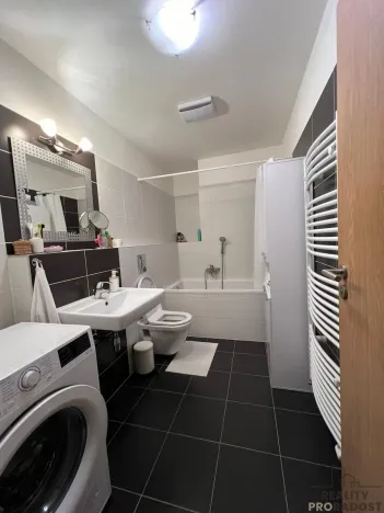 Pronájem bytu 2+kk, Brno, Sochorova, 60 m2