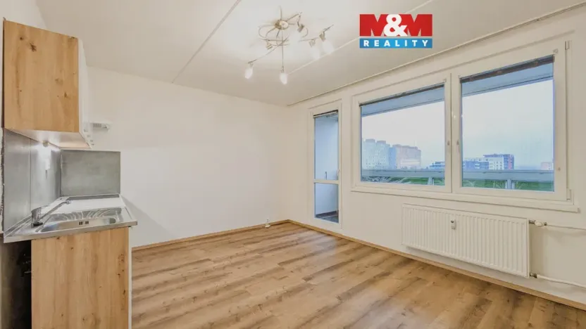 Pronájem bytu 1+kk, Praha - Troja, Svídnická, 28 m2
