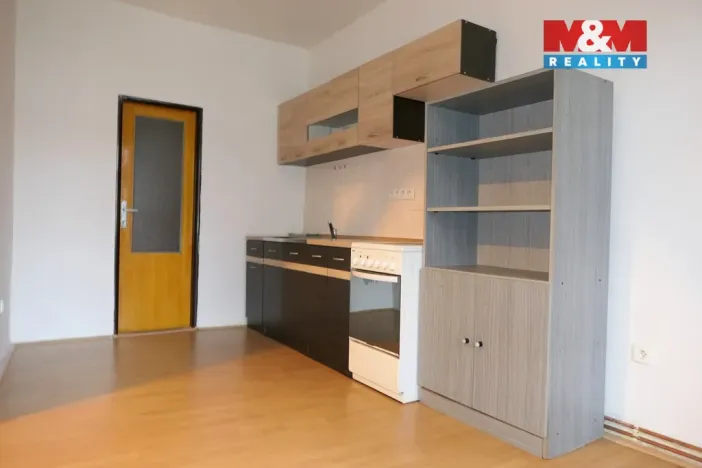 Pronájem bytu 2+1, Pilníkov, Náměstí, 45 m2