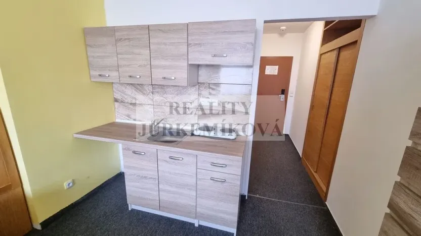 Prodej bytu 1+kk, Frymburk, 30 m2