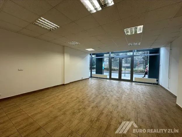 Pronájem obchodního prostoru, Zlín, Bartošova, 50 m2