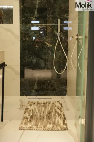 Prodej bytu 1+kk, Drač, 110 m2