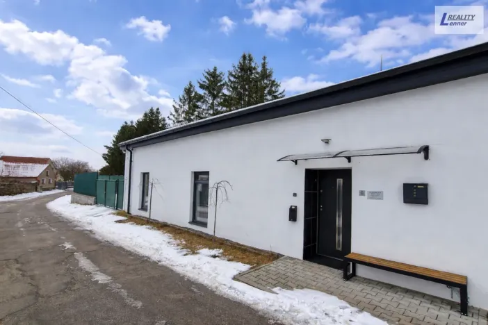 Prodej výrobních prostor, Nečín, 400 m2