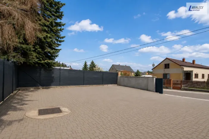 Prodej výrobních prostor, Nečín, 400 m2