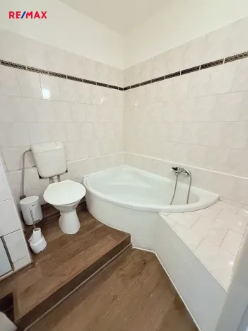 Pronájem bytu 3+1, Praha - Černý Most, Františkova, 96 m2