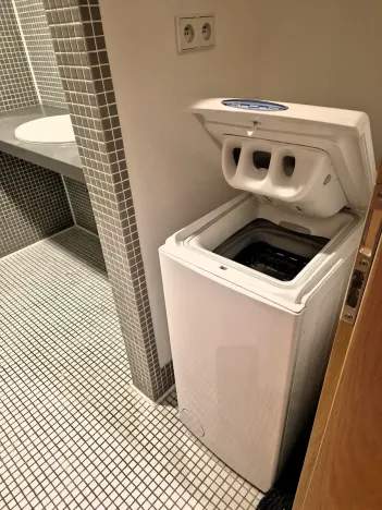 Pronájem bytu 1+kk, Praha - Vinohrady, Korunní, 42 m2