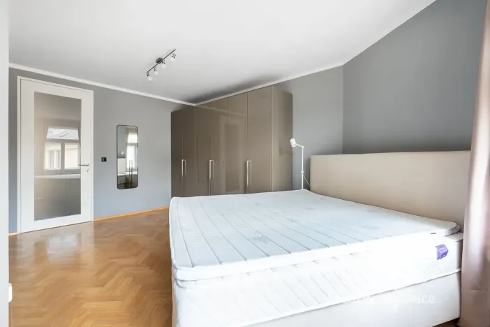 Pronájem bytu 3+kk, Praha - Staré Město, Valentinská, 114 m2