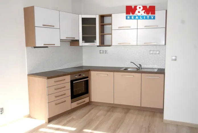 Pronájem bytu 2+kk, Jičín - Nové Město, Ruská, 47 m2