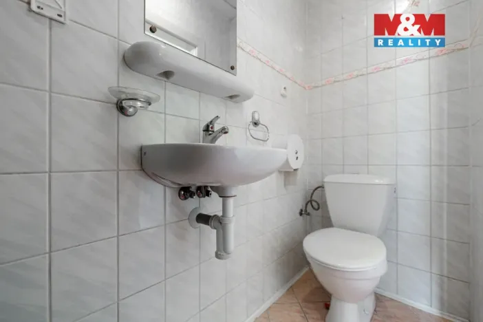 Prodej rodinného domu, Bečov nad Teplou, Nádražní, 298 m2