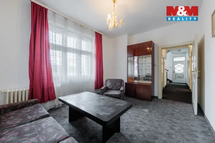 Prodej rodinného domu, Bečov nad Teplou, Nádražní, 298 m2