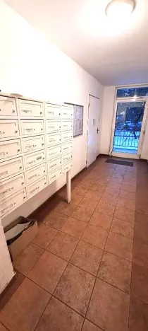 Pronájem bytu 3+1, Praha - Prosek, Veltruská, 60 m2