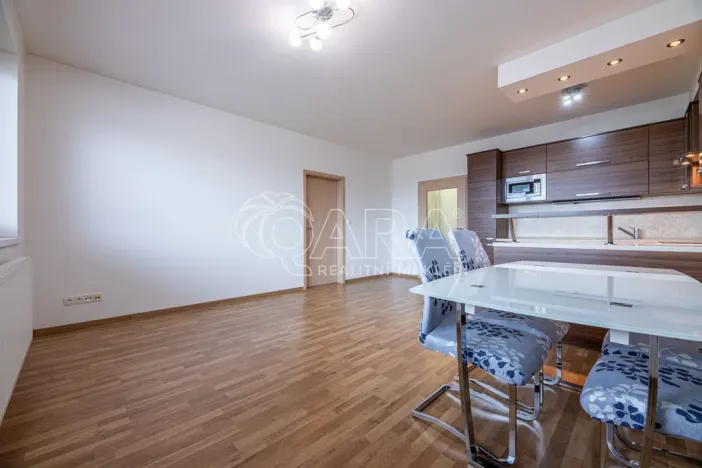 Pronájem bytu 2+kk, Praha - Zličín, Tvrdonická, 58 m2