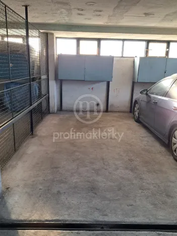 Pronájem garáže, Brno - Královo Pole, Herčíkova, 13 m2