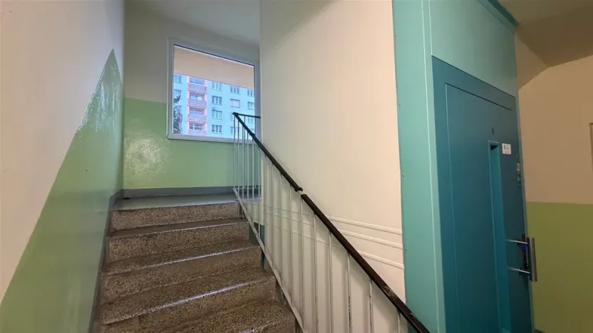 Prodej bytu 2+kk, Cheb, Lomená, 35 m2