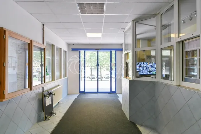 Pronájem bytu 2+kk, Praha - Troja, Hnězdenská, 47 m2