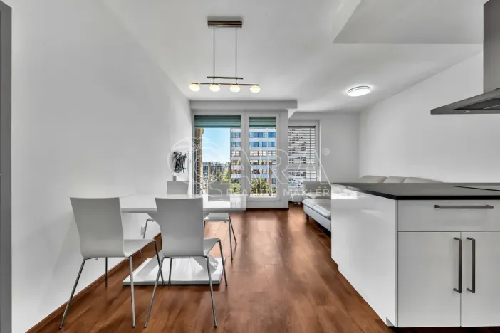 Pronájem bytu 3+kk, Praha - Vršovice, U Roháčových kasáren, 71 m2