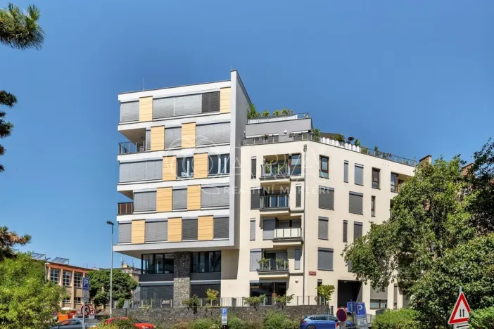 Pronájem bytu 3+kk, Praha - Vršovice, U Roháčových kasáren, 71 m2