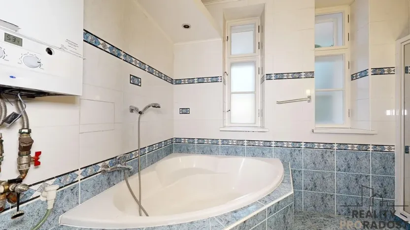 Prodej bytu 3+1, Jihlava, Svatopluka Čecha, 150 m2