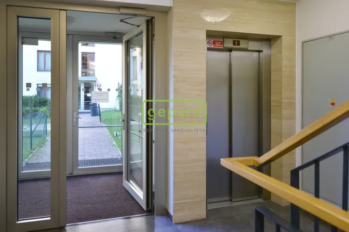 Pronájem bytu 4+kk, Praha, K náhonu, 116 m2