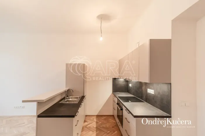 Pronájem bytu 2+kk, Praha - Staré Město, Kaprova, 62 m2