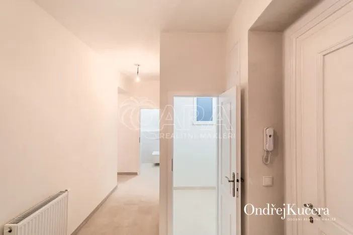 Pronájem bytu 2+kk, Praha - Staré Město, Kaprova, 62 m2