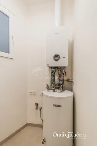 Pronájem bytu 2+kk, Praha - Staré Město, Kaprova, 62 m2