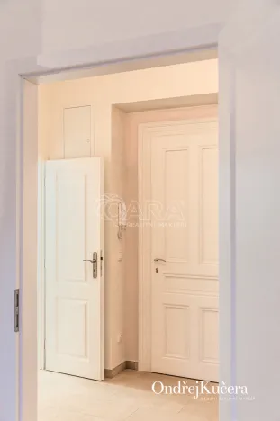 Pronájem bytu 2+kk, Praha - Staré Město, Kaprova, 62 m2