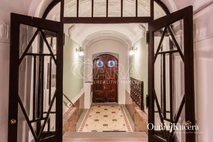 Pronájem bytu 2+kk, Praha - Staré Město, Kaprova, 62 m2