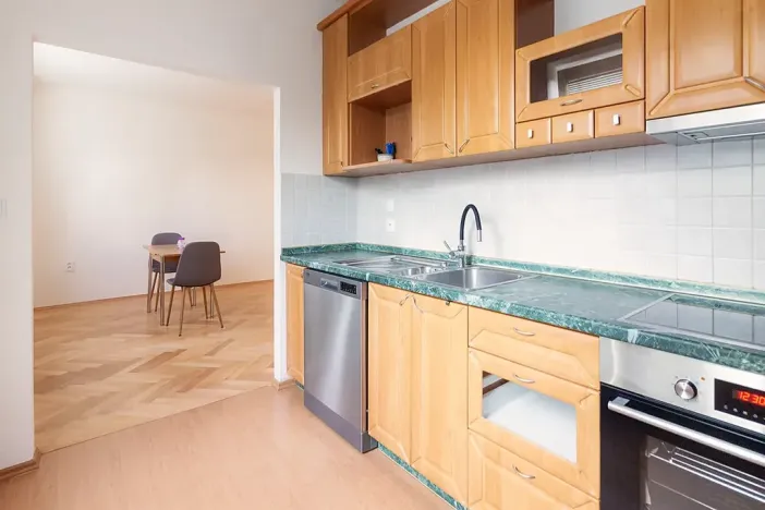 Prodej bytu 2+1, Praha - Záběhlice, Senohrabská, 53 m2