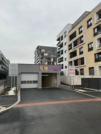 Pronájem bytu 1+kk, Praha - Hloubětín, Poděbradská, 30 m2