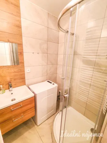 Pronájem bytu 2+1, Mikulov, Větrná, 65 m2