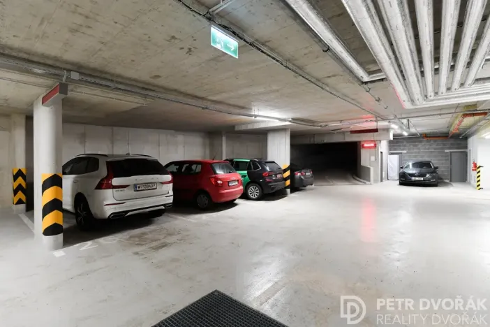 Pronájem bytu 2+kk, Praha - Libeň, Nad Kolčavkou, 55 m2