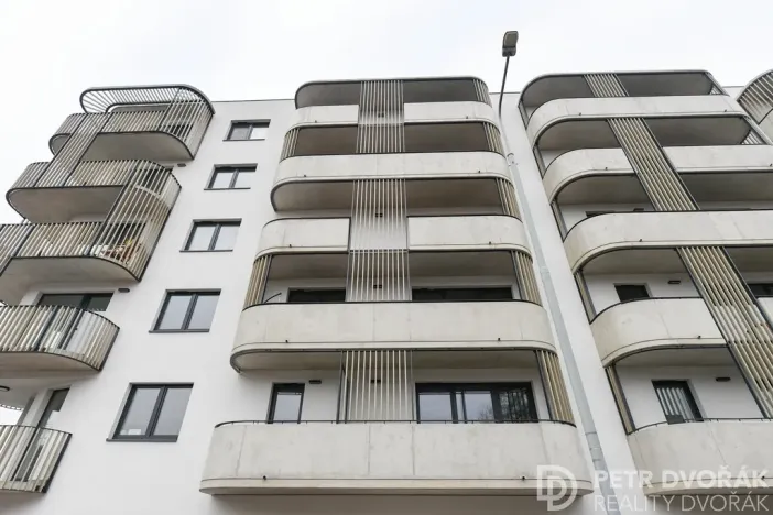 Pronájem bytu 2+kk, Praha - Libeň, Nad Kolčavkou, 55 m2