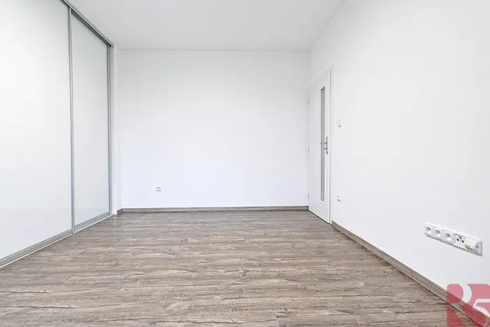 Pronájem bytu 4+1, Praha - Žižkov, Na Jarově, 122 m2